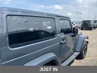 Jeep Wrangler 2017 4x4 Sahara 2 puertas SUV