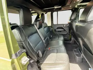 Jeep Wrangler Unlimited 2022 4x4 Sahara Altitude 4 puertas SUV