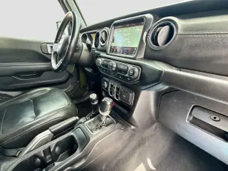 Jeep Wrangler Unlimited 2022 4x4 Sahara Altitude 4 puertas SUV