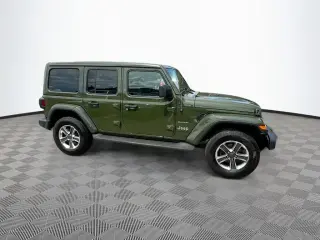 Jeep Wrangler Unlimited 2022 4x4 Sahara Altitude 4 puertas SUV