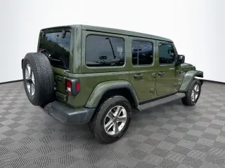 Jeep Wrangler Unlimited 2022 4x4 Sahara Altitude 4 puertas SUV