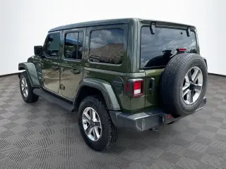 Jeep Wrangler Unlimited 2022 4x4 Sahara Altitude 4 puertas SUV