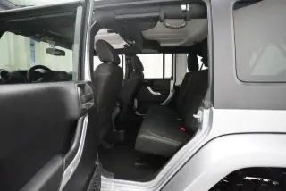 Jeep Wrangler JK Unlimited 2018 4x4 Sahara 4 puertas SUV