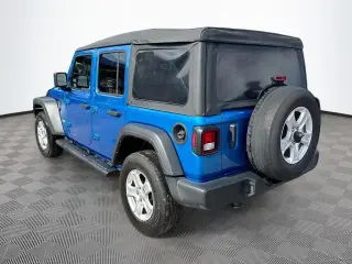 Jeep Wrangler Unlimited 2022 4x4 Sport Altitude 4 puertas SUV