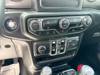 Jeep Wrangler 2023 4x4 Sport 4 puertas SUV