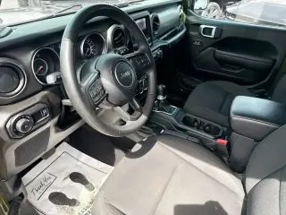 Jeep Wrangler 2023 4x4 Sport 4 puertas SUV