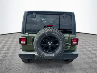 Jeep Wrangler 2023 4x4 Sport 4 puertas SUV