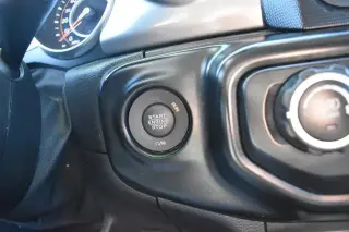Jeep Wrangler Unlimited 2021 4x4 Freedom 4 puertas SUV