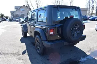 Jeep Wrangler Unlimited 2021 4x4 Freedom 4 puertas SUV