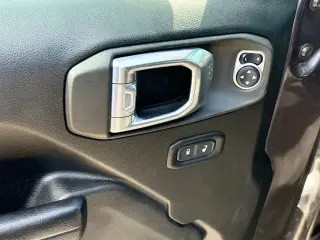 Jeep Wrangler Unlimited 2021 4x4 Sport 4 puertas SUV