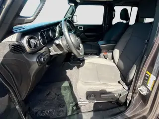 Jeep Wrangler Unlimited 2021 4x4 Sport 4 puertas SUV