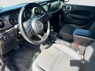 Jeep Wrangler Unlimited 2021 4x4 Sport 4 puertas SUV