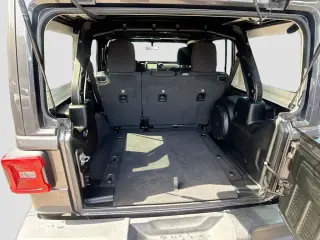 Jeep Wrangler Unlimited 2021 4x4 Sport 4 puertas SUV