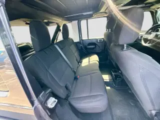 Jeep Wrangler Unlimited 2021 4x4 Sport 4 puertas SUV