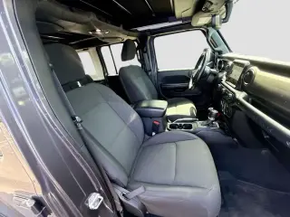 Jeep Wrangler Unlimited 2021 4x4 Sport 4 puertas SUV