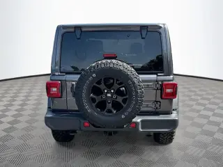 Jeep Wrangler Unlimited 2021 4x4 Sport 4 puertas SUV