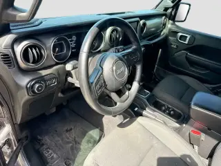Jeep Wrangler Unlimited 2021 4x4 Sport 4 puertas SUV