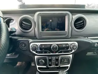 Jeep Wrangler Unlimited 2022 4x4 Sport 4 puertas SUV