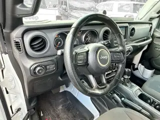Jeep Wrangler Unlimited 2022 4x4 Sport 4 puertas SUV