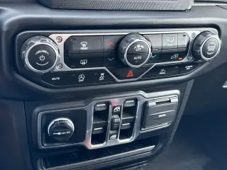 Jeep Wrangler 2023 4x4 Sport 4 puertas SUV