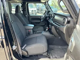 Jeep Wrangler 2023 4x4 Sport 4 puertas SUV