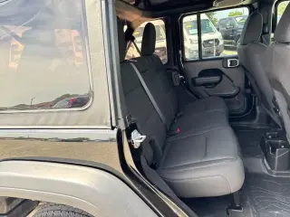 Jeep Wrangler 2023 4x4 Sport 4 puertas SUV