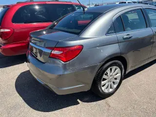 Chrysler 200 2013 Touring 4 puertas Sedan