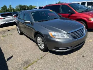 Chrysler 200 2013 Touring 4 puertas Sedan
