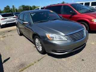 Chrysler 200 2013 Touring 4 puertas Sedan