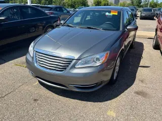 Chrysler 200 2013 Touring 4 puertas Sedan