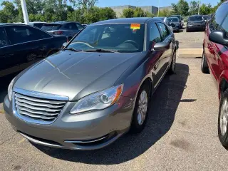 Chrysler 200 2013 Touring 4 puertas Sedan