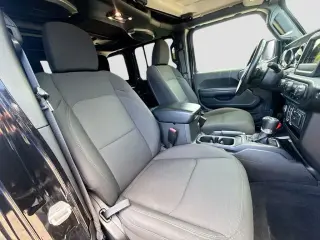 Jeep Wrangler Unlimited 2021 4x4 Freedom 4 puertas SUV