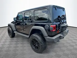 Jeep Wrangler Unlimited 2021 4x4 Freedom 4 puertas SUV