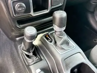 Jeep Wrangler Unlimited 2022 4x4 Sport 4 puertas SUV