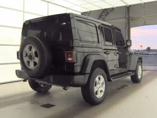 Jeep Wrangler Unlimited 2022 4x4 Jeep Beach Edition 4 puertas SUV