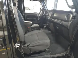 Jeep Wrangler Unlimited 2022 4x4 Jeep Beach Edition 4 puertas SUV