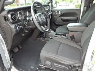 Jeep Wrangler Unlimited 2022 4x4 Sport 4 puertas SUV