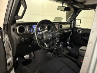 Jeep Wrangler Unlimited 2018 4x4 Sport 4 puertas SUV (lanzamiento a mitad de año)