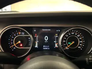 Jeep Wrangler Unlimited 2018 4x4 Sport 4 puertas SUV (lanzamiento a mitad de año)