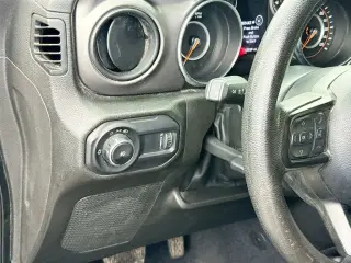 Jeep Wrangler 2023 4x4 Sport 4 puertas SUV