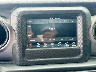 Jeep Wrangler 2023 4x4 Sport 4 puertas SUV