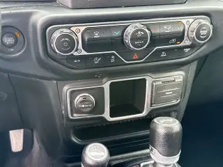 Jeep Wrangler 2023 4x4 Sport 4 puertas SUV