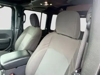 Jeep Wrangler 2023 4x4 Sport 4 puertas SUV