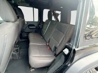 Jeep Wrangler 2023 4x4 Sport 4 puertas SUV