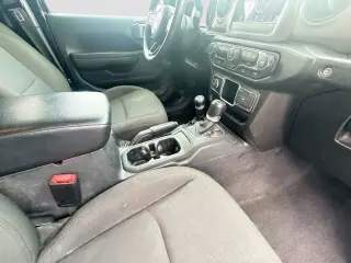 Jeep Wrangler 2023 4x4 Sport 4 puertas SUV