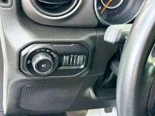 Jeep Wrangler Unlimited 2022 4x4 Sport 4 puertas SUV