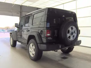 Jeep Wrangler Unlimited 2022 4x4 Jeep Beach Edition 4 puertas SUV
