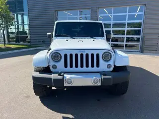 Jeep Wrangler Unlimited 2014 4x4 Sahara 4 puertas SUV