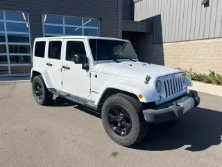 Jeep Wrangler Unlimited 2014 4x4 Sahara 4 puertas SUV