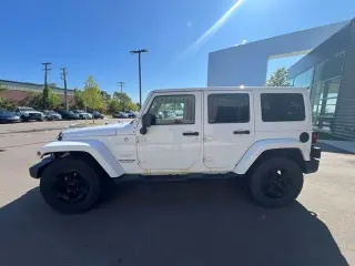 Jeep Wrangler Unlimited 2014 4x4 Sahara 4 puertas SUV